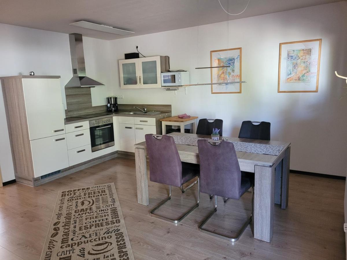 Ferienwohnung Loreley Weisel エクステリア 写真