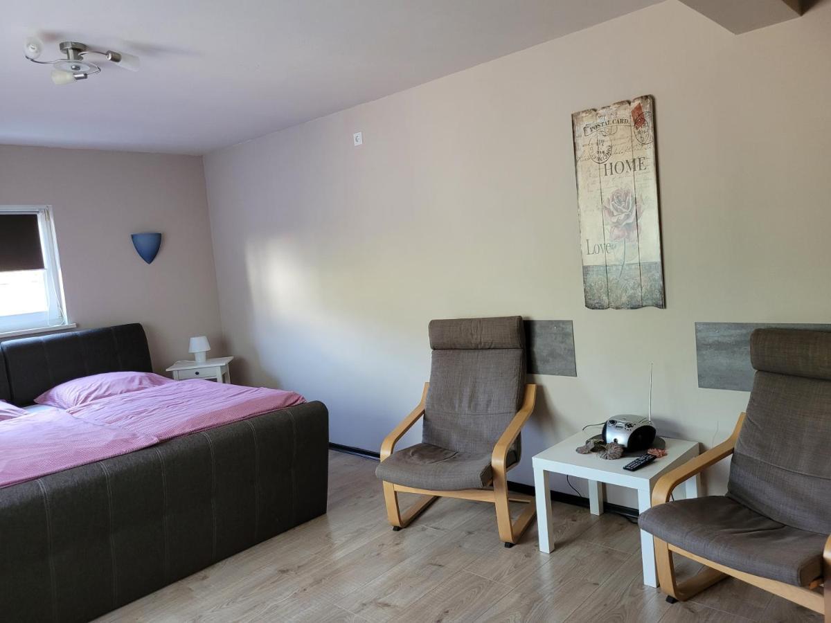 Ferienwohnung Loreley Weisel エクステリア 写真
